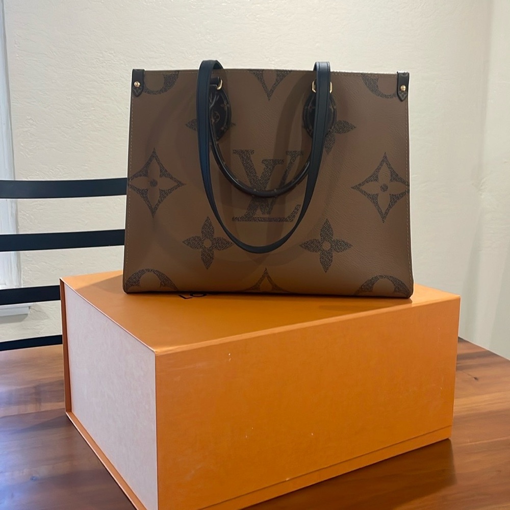 Louis Vuitton Onthego MM